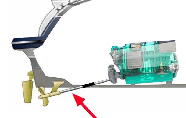 Figura ufficiale della domanda: Quale parte degli organi di trasmissione di un motore entro bordo è indicata dalla freccia?